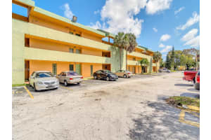 110 Fontainebleau Blvd, Miami, FL 33172, Sold 01/11/18