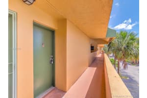 110 Fontainebleau Blvd, Miami, FL 33172, Sold 01/11/18