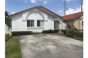 16760 NW 75th Ave, Hialeah, FL 33015, Sold 10/06/17