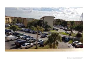 8897 Fontainebleau Blvd, Miami, FL 33172, Sold 09/22/17