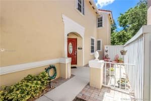 15272 SW 51st St, Davie, FL 33331, Sold 07/06/17