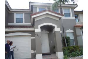4812 SW 163rd Pl, Miami, FL 33185, Sold 10/31/17
