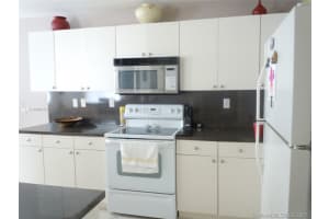 4812 SW 163rd Pl, Miami, FL 33185, Sold 10/31/17