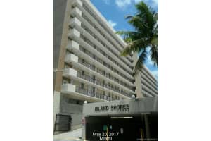 2903 NE 163rd St, Miami, FL 33160, Sold 08/28/17