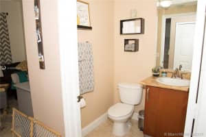 7466 NW 179th Terrace, Hialeah, FL 33015, Sold 07/25/17
