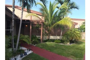 2715 Parkview Dr S, Hallandale Beach, FL 33009, Sold 03/15/18