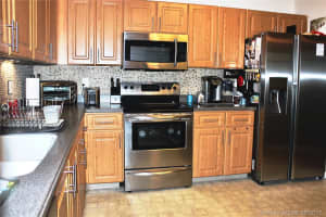9081 Vineyard Lake Dr 07 BLDG, Plantation, FL 33324, Sold 07/06/17