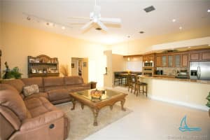 407 Leslie Dr, Hallandale Beach, FL 33009, Sold 08/25/17