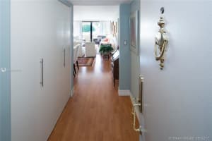 9660 W Bay Harbor Dr, Bay Harbor Islands, FL 33154, Sold 08/15/17