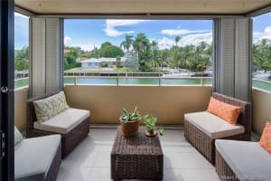 9660 W Bay Harbor Dr, Bay Harbor Islands, FL 33154, Sold 08/15/17