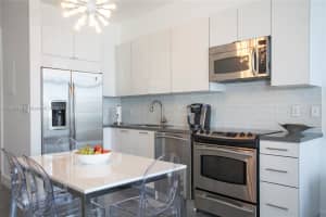 2001 Meridian Ave, Miami Beach, FL 33139, Sold 11/13/17