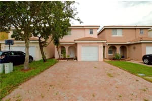 9441 NW 54th St, Sunrise, FL 33351, Sold 07/19/17