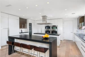 3535 Hiawatha Ave, Miami, FL 33133, Sold 08/14/17