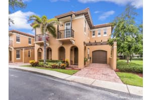 6952 Julia Gardens Dr, Coconut Creek, FL 33073, Sold 07/31/17