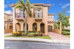 6952 Julia Gardens Dr, Coconut Creek, FL 33073, Sold 07/31/17