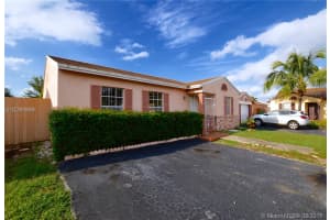 8461 NW 193rd Ln, Hialeah, FL 33015, Sold 10/18/17