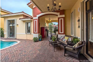 19381 SW 24th St, Miramar, FL 33029, Sold 09/25/17
