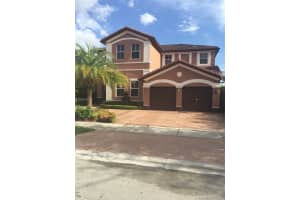 8944 NW 180th Terrace, Hialeah, FL 33018, Sold 11/14/17