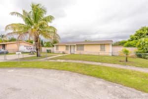 1613 SW 5th St, Homestead, FL 33030, Sold 10/03/17