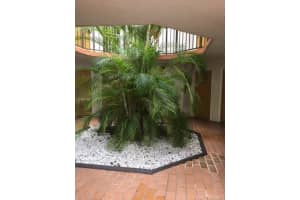 9431 Fontainebleau Blvd, Miami, FL 33172, Sold 03/06/18