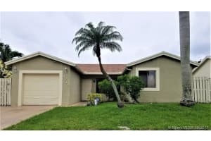 9212 NW 53rd St, Sunrise, FL 33351, Sold 09/06/17