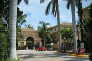 2965 NE 185th St, Miami, FL 33180, Sold 11/07/17