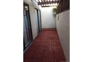 487 NW 98th Ct, Miami, FL 33172, Sold 11/30/17