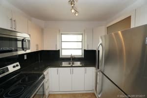 1820 James Ave #2d, Miami Beach, FL 33139, Sold 10/25/17