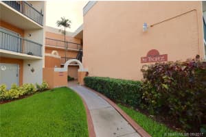 6292 NW 186th St, Hialeah, FL 33015, Sold 07/10/17
