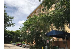 4550 NW 9th St, Miami, FL 33126, Sold 08/31/17