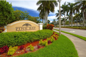 5540 NW 90th Terrace, Sunrise, FL 33351, Sold 08/16/17