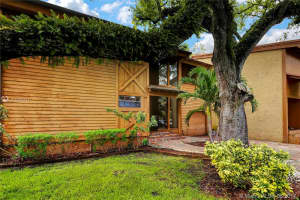 11335 SW 74th Terrace, Miami, FL 33173, Sold 07/25/17