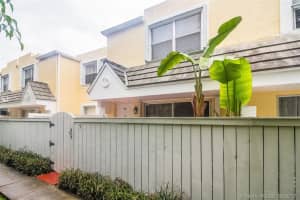 6855 SW 45th Ln, Miami, FL 33155, Sold 08/07/17