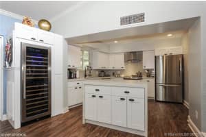 7600 Center Bay Dr, North Bay Village, FL 33141, Sold 08/28/17
