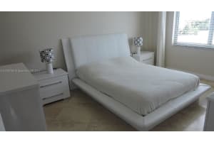 1025 Alton Rd, Miami Beach, FL 33139, Sold 11/09/17