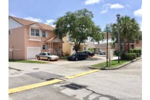 10131 NW 4th Ct, Pembroke Pines, FL 33026, Sold 07/21/17