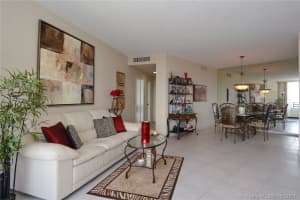 3505 S Ocean Dr, Hollywood, FL 33019, Sold 02/06/18