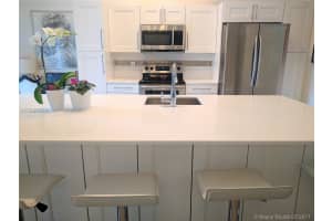 21220 NE 9th Pl, Miami, FL 33179, Sold 10/23/17