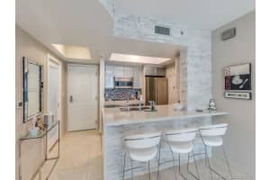 110 Washington Ave, Miami Beach, FL 33139, Sold 10/30/17