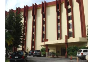 9686 Fontainebleau Blvd, Miami, FL 33172, Sold 08/31/17