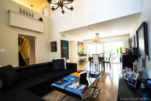 5571 SW 70th Pl S, Miami, FL 33155, Sold 08/16/17