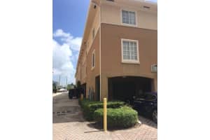2881 NE 185th St, Miami, FL 33180, Sold 08/01/17