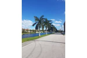 2025 NE 164th St, North Miami Beach, FL 33162, Sold 09/18/17