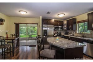 911 SW 87th Ave, Pembroke Pines, FL 33025, Sold 08/16/17