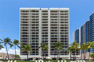 2625 Collins Ave, Miami, FL 33140, Sold 04/09/18