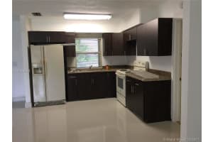9405 NW 70th Pl, Tamarac, FL 33321, Sold 04/19/19