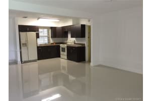 9405 NW 70th Pl, Tamarac, FL 33321, Sold 04/19/19