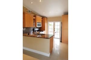 18860 NW 63rd Ct Cir, Hialeah, FL 33015, Sold 08/23/17