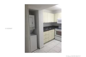 8321 NW 7th St, Miami, FL 33126, Sold 10/05/17