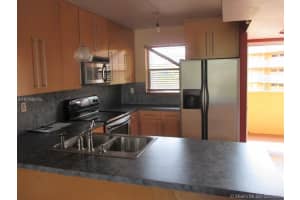 18000 NW 68th Ave #215a, Hialeah, FL 33015, Sold 10/18/17